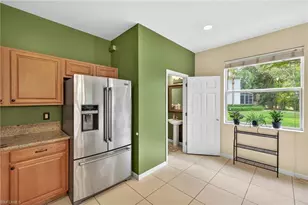 8410 Village Edge Cir, Fort Myers, FL 33919 - Photo 12