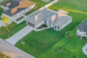 2606 26th St SW, Lehigh Acres, FL 33976 - Photo 40