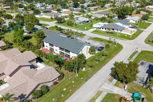 1126 SE 8th St, Cape Coral, FL 33990 - Photo 10