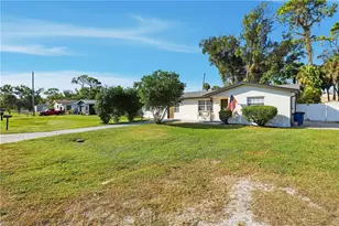 1267 McNeill Rd, North Fort Myers, FL 33903 - Photo 4