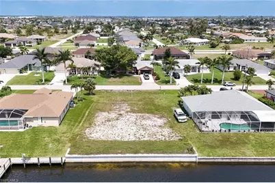 1724 SW 43rd St, Cape Coral, FL 33914 - Photo 2