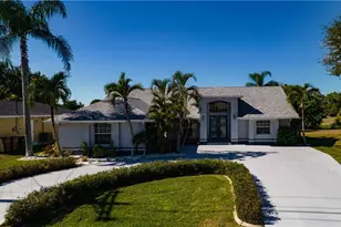 4332 Country Club Blvd, Cape Coral, FL 33904 - Photo 40