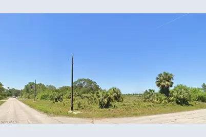1119 Andover Dr, Labelle, FL 33935 - Photo 2