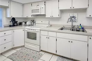 4034 SE 12th Ave, Cape Coral, FL 33904 - Photo 8