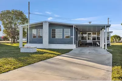 3169 Saturn Cir, North Fort Myers, FL 33903 - Photo 2