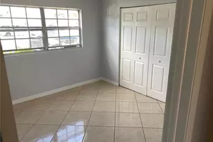 4923 Vincennes Ct, Cape Coral, FL 33904 - Photo 10