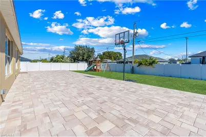 703 NW Juanita Ct, Cape Coral, FL 33993 - Photo 26