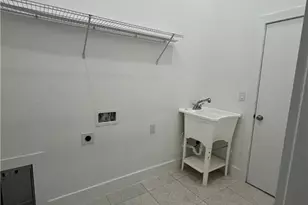 1206 Lake Ave, Lehigh Acres, FL 33972 - Photo 4