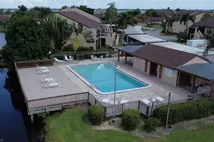 15466 Admiralty Cir, North Fort Myers, FL 33917 - Photo 4