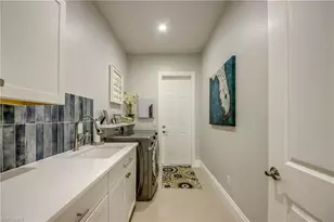 912 Palmetto Pointe Cir, Cape Coral, FL 33991 - Photo 34