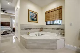 912 Palmetto Pointe Cir, Cape Coral, FL 33991 - Photo 24