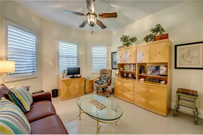 912 Palmetto Pointe Cir, Cape Coral, FL 33991 - Photo 32