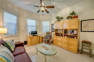 912 Palmetto Pointe Cir, Cape Coral, FL 33991 - Photo 32