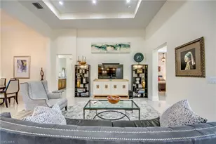 912 Palmetto Pointe Cir, Cape Coral, FL 33991 - Photo 10