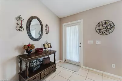 1027 NE 33rd Ln, Cape Coral, FL 33909 - Photo 4