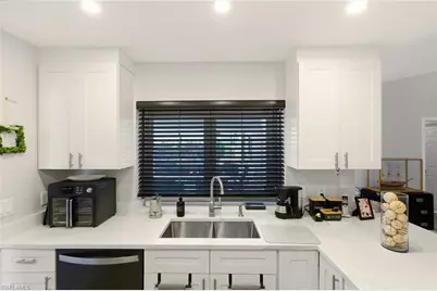 932 El Dorado Pkwy W, Cape Coral, FL 33914 - Photo 14