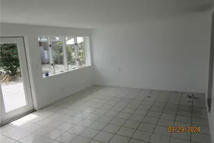 2754 Shoreview Dr, Naples, FL 34112 - Photo 4