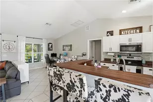 2014 Odessa Cir, Labelle, FL 33935 - Photo 10