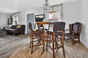 1723 NE 1st Pl, Cape Coral, FL 33909 - Photo 6