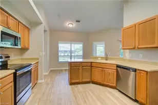 919 SW 15th Pl, Cape Coral, FL 33991 - Photo 12