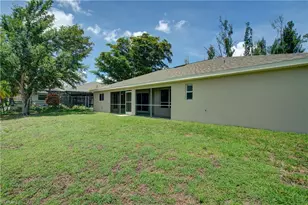 919 SW 15th Pl, Cape Coral, FL 33991 - Photo 16
