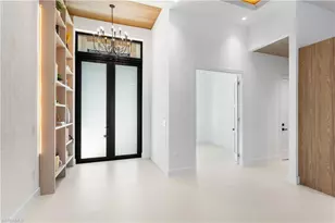 2529 SW 37th St, Cape Coral, FL 33914 - Photo 10