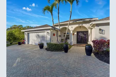 4666 San Antonio Ln, Bonita Springs, FL 34134 - Photo 38