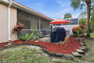 7432 Berkshire Pines Dr, Naples, FL 34104 - Photo 32
