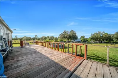 7824 8th Pl, Labelle, FL 33935 - Photo 6