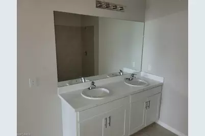 334 Kismet Pkwy E, Cape Coral, FL 33909 - Photo 6