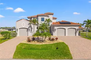 123 SW 53rd St, Cape Coral, FL 33914 - Photo 2