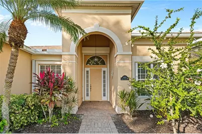 8429 Laurel Lakes Blvd, Naples, FL 34119 - Photo 2