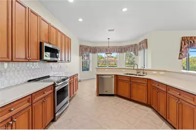 8429 Laurel Lakes Blvd, Naples, FL 34119 - Photo 16