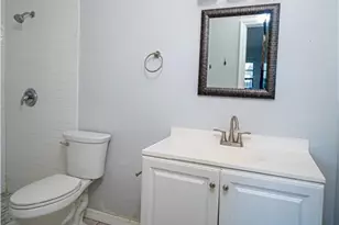 2085 E Tobago Cir, Fort Myers, FL 33905 - Photo 10