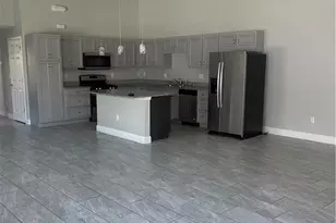 154 Village Circle, Labelle, FL 33935 - Photo 2