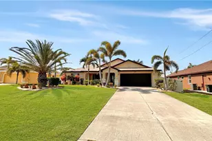 4336 NW 27th Ln, Cape Coral, FL 33993 - Photo 4