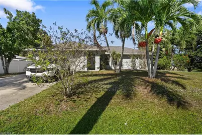1721 SE 21st Ter, Cape Coral, FL 33990 - Photo 4