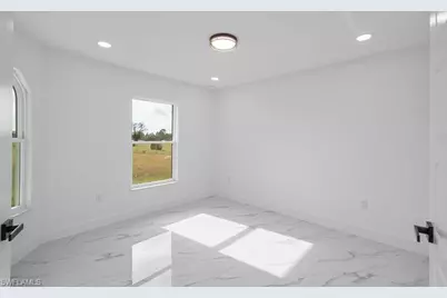 14461 SE 80th St, Morriston, FL 32668 - Photo 8