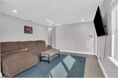 853 Java Plum Ave, North Fort Myers, FL 33903 - Photo 10