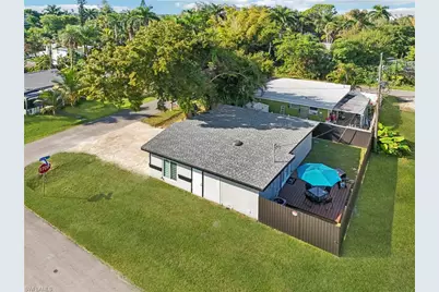 92 Oak St, North Fort Myers, FL 33903 - Photo 28