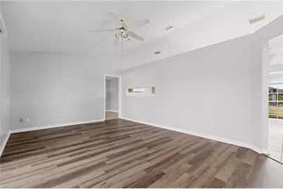 1409 SW 11th Pl, Cape Coral, FL 33991 - Photo 4