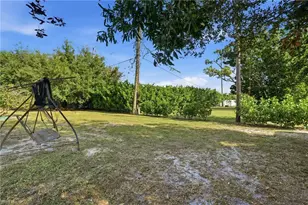 5541 Winkler Rd, Fort Myers, FL 33919 - Photo 22