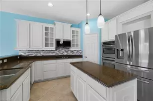 2201 Cape Heather Cir, Cape Coral, FL 33991 - Photo 12