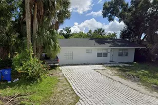 915 Alderman St, Fort Myers, FL 33916 - Photo 2