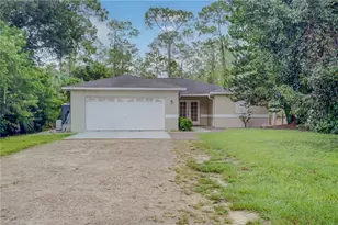 530 7th St SW, Naples, FL 34117 - Photo 2