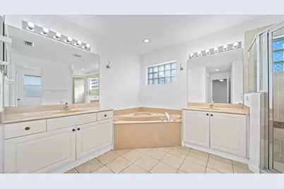 1225 SW 38th Ter, Cape Coral, FL 33914 - Photo 14