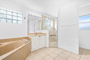 1225 SW 38th Terrace, Cape Coral, FL 33914 - Photo 16