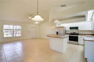1310 NE 2nd Pl, Cape Coral, FL 33909 - Photo 12