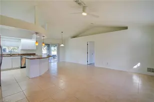 1310 NE 2nd Pl, Cape Coral, FL 33909 - Photo 4