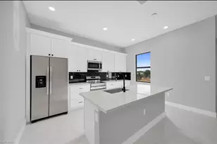 1225 NE 5th Pl, Cape Coral, FL 33909 - Photo 14